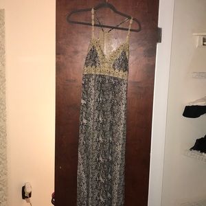 Amazing design! Like new maxi dress size s